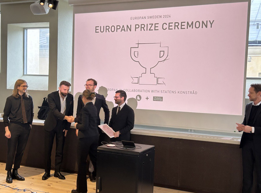 VinnareEuropan-prisceremoni Prisutdelning Europan vinnarna "Skavsta Forest City" tar emot pris